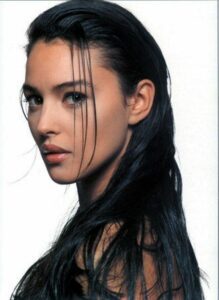 Stunning photos of young Monica Bellucci in the 1980s - Lively Tales Now