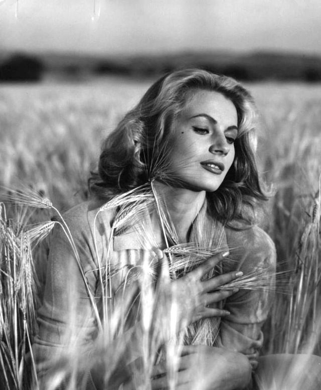 Anita Ekberg Old Photos