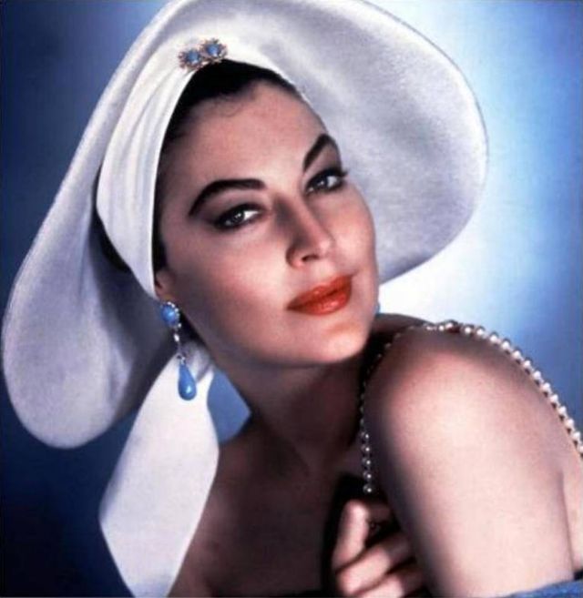 Ava Gardner Old Photos