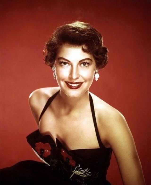 Ava Gardner Old Photos