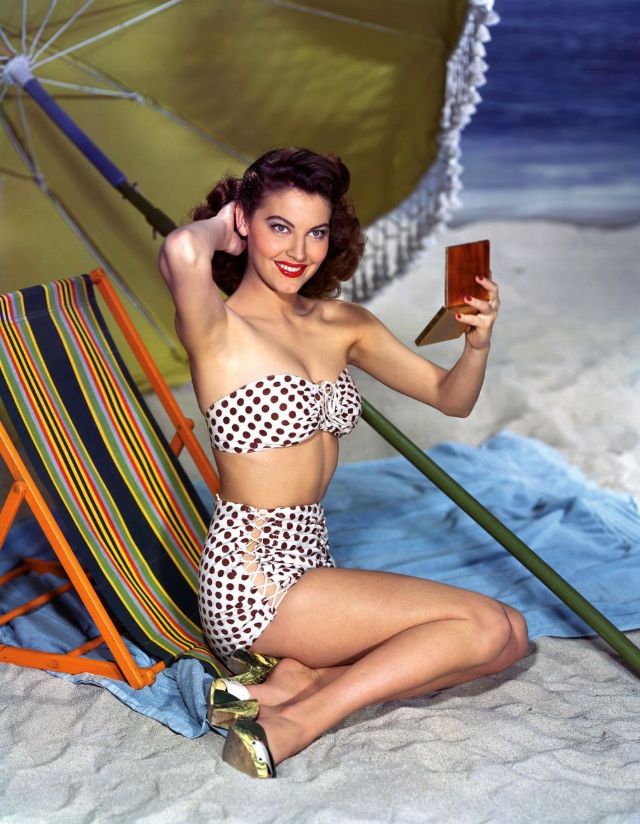Ava Gardner Old Photos