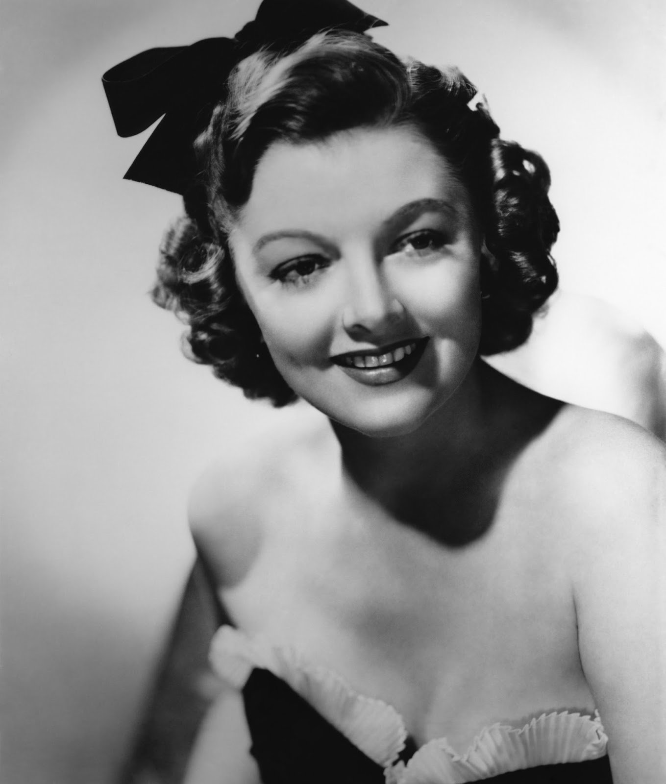 Myrna Loy Old Photos