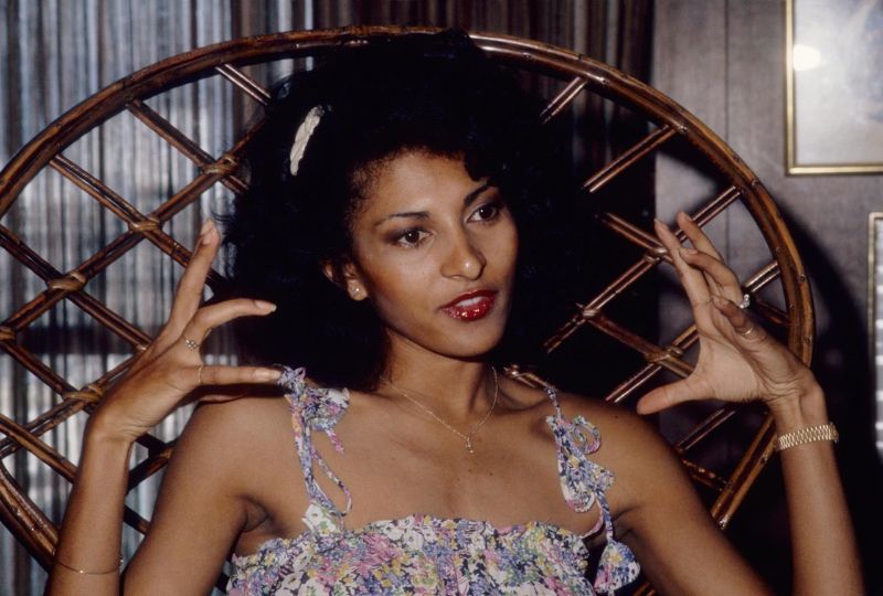pam grier photos