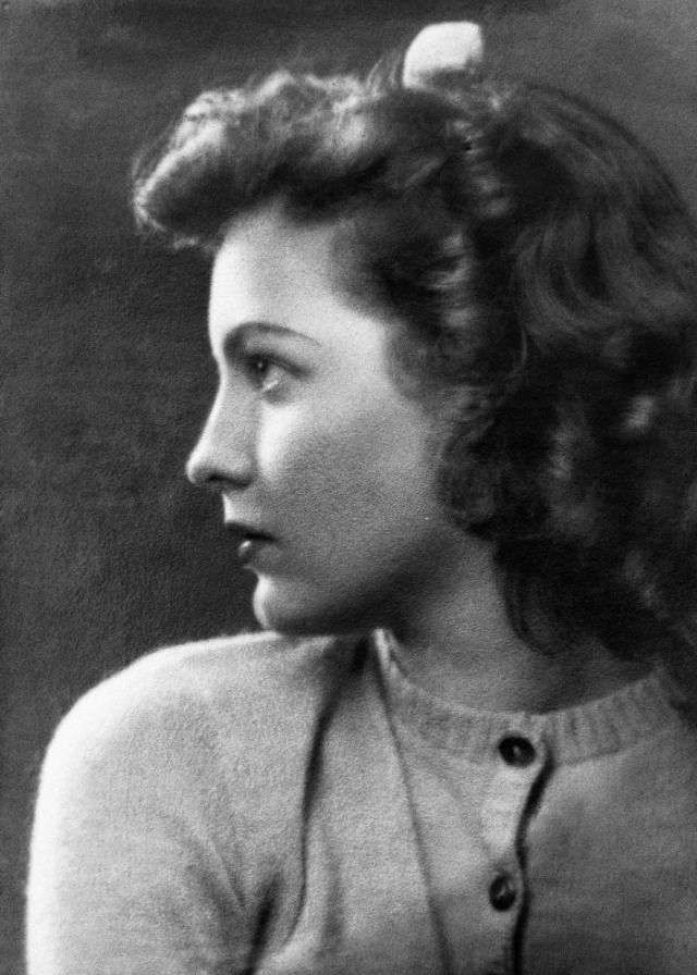 Ava Gardner Old Photos