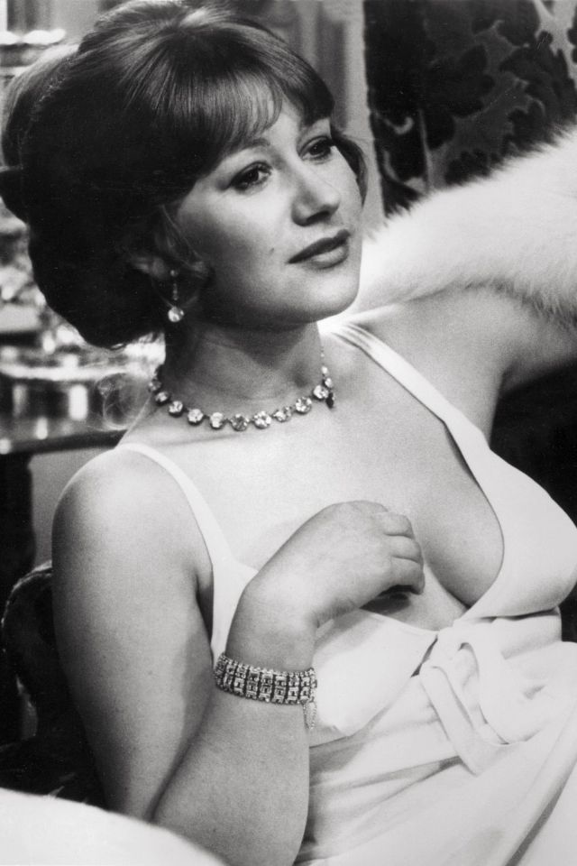young helen mirren photos