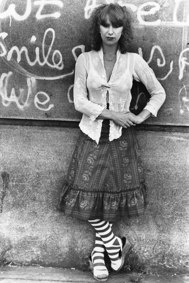 young helen mirren photos