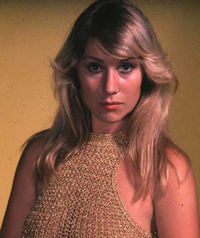 young helen mirren photos